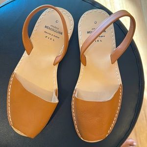 Brand new Avarca Menorquina tan sandals Size 40